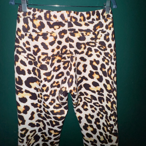 LeSuperbe Cat House Pants Leopard Print Pants Size 6 | REVOLVE Brand - Picture 5 of 7